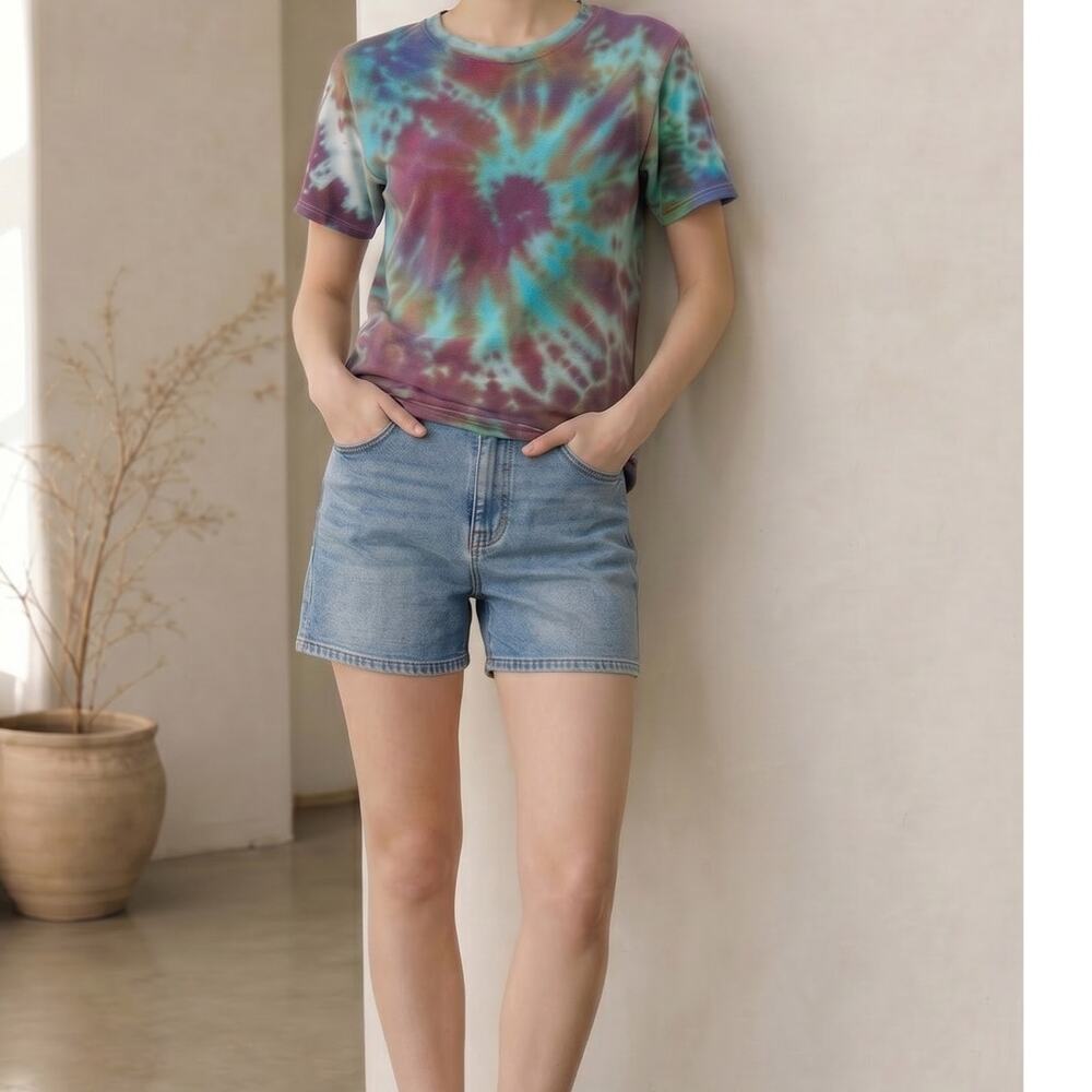 Tie-dye t-shirt, Jerzees brand, short sleeve crew neck Youth 14-16 L